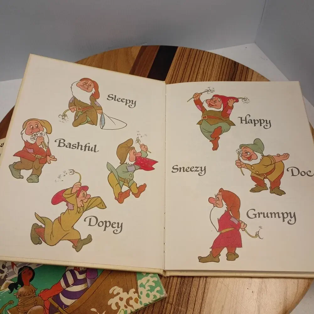 Vintage Walt Disney Peter Pan And Snow White Hard Cover Books